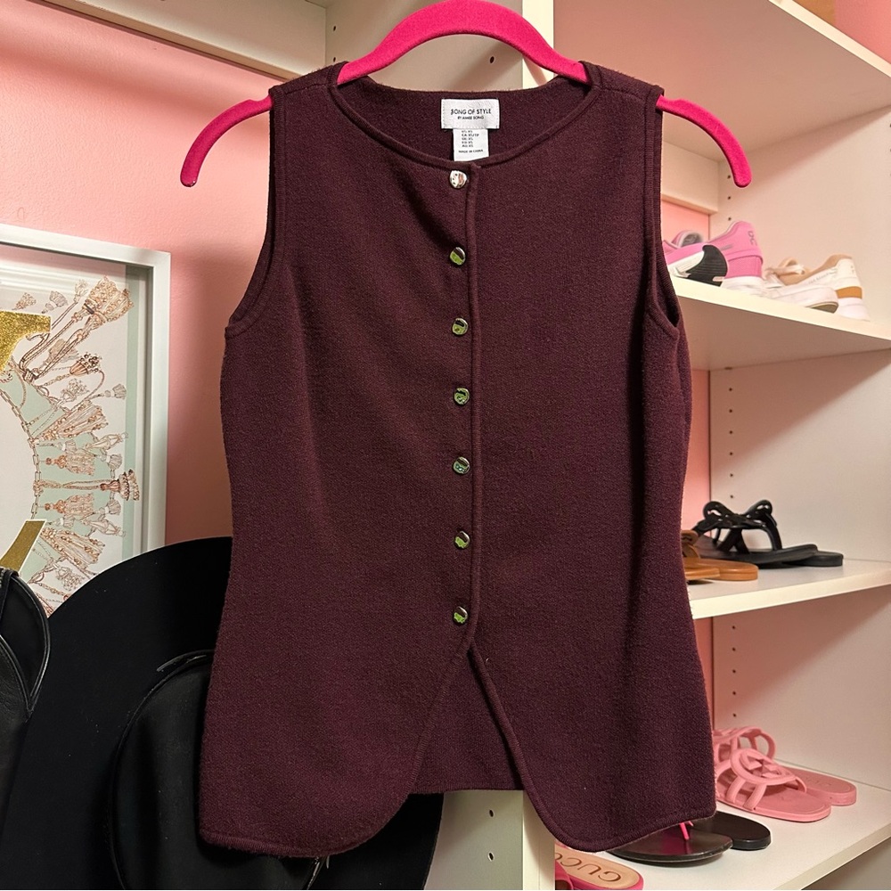 Song of Style Sleeveless Button-Front Top in Deep Burgundy